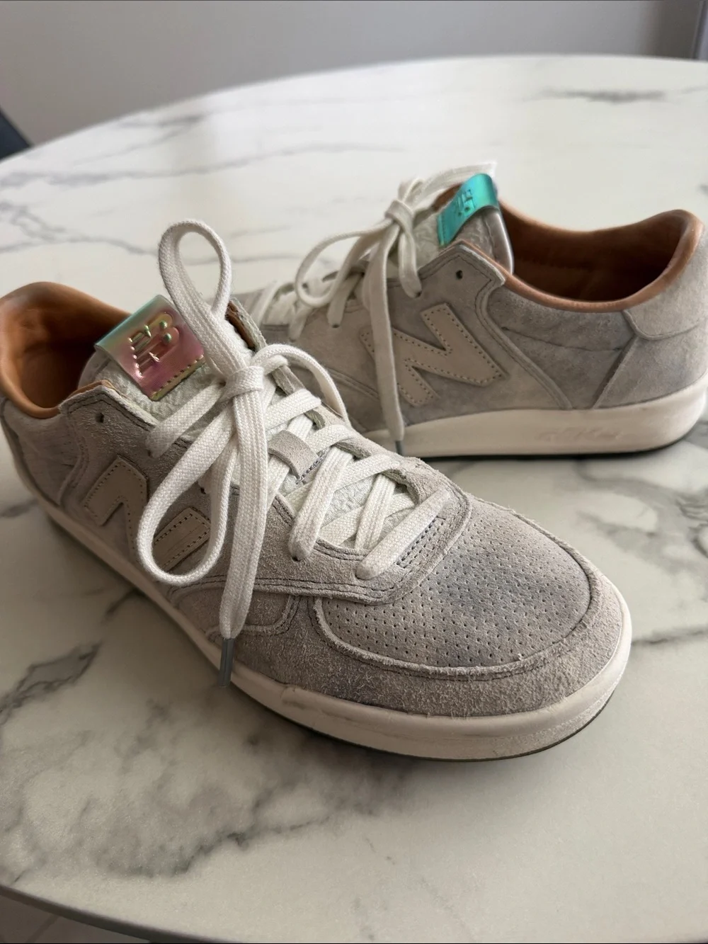 New Balance 300 Court